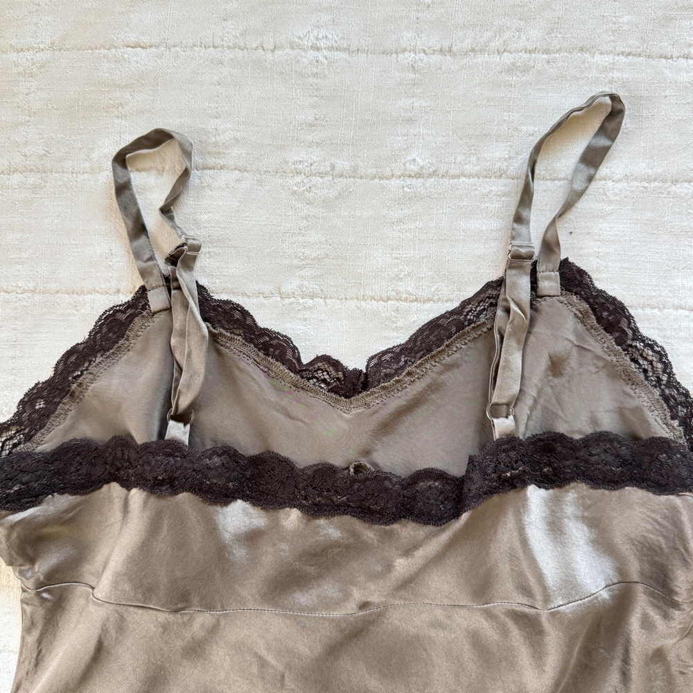 Laura Clement Silk Tank Top • Size: 12 - Picture 3 of 10